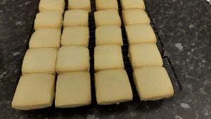 eet sum mor biscuits 768x432